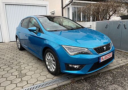 Seat Leon FR 2.0 TDI LED NAVI PDC 1.HAND PANO TOP