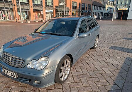 Mercedes-Benz C 180 C180 Kompressor T-Modell (S203) | Automatik