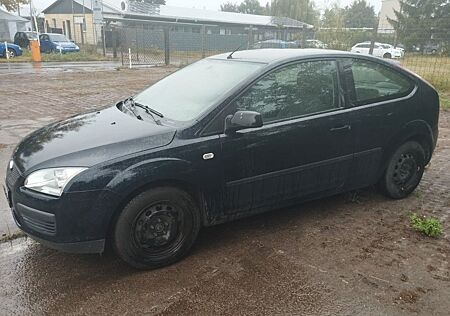 Ford Focus 1.6 Ambiente Navi/Klima/TÜV-07/2026