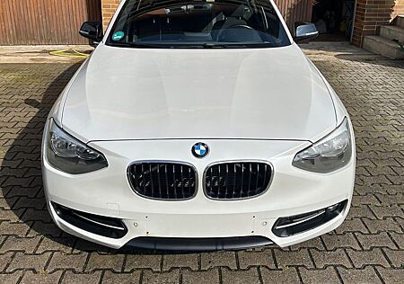 BMW 116d EfficientDynamics Edit. Sport Line Spor...