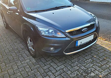 Ford Focus 1,8 Style Turnier Style