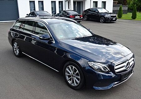 Mercedes-Benz E 200 T-Mod,AVANTG,T-LEDER,NAVI,LED,AUTOM,KAM,1H