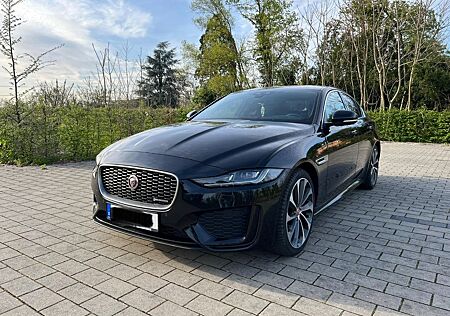 Jaguar XE D180 R-DYNAMIC S