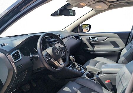 Nissan Qashqai 1.7 dCi 4x4 Aut. Tekna PANO LEDER NAV LE