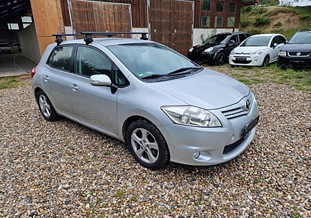 Toyota Auris 2.0 D-4D*Navi*Tüv Neu*6 Gang *Euro 5*