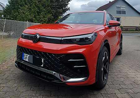 VW Tiguan Volkswagen 2.0 TDI SCR DSG R-Line