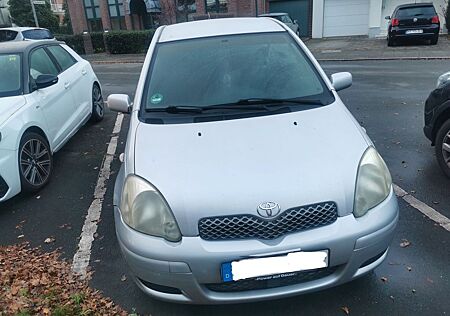 Toyota Yaris 1.3 -