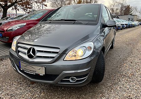 Mercedes-Benz B 200 B . Auto,PDC,Klima,Navi