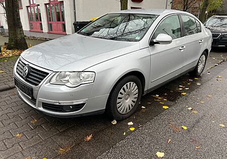 VW Passat Volkswagen Lim. Comfortline Automatik Klima PDC