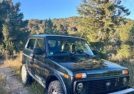 Lada Taiga Niva 4x4