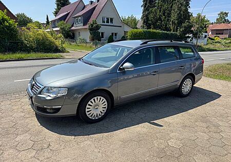 VW Passat Volkswagen 2.0 TDI DSG Highline*HU:05.2027*1.Hand*