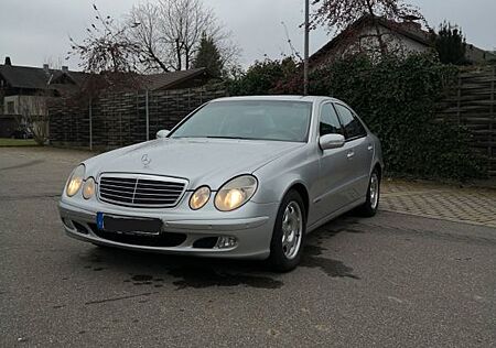 Mercedes-Benz E 200 CDI CLASSIC