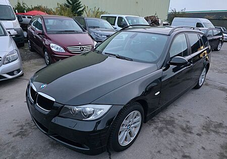 BMW 320i touring Vollausstatung