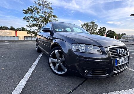Audi A3 2.0 FSI tiptronic Attraction Sportback At...