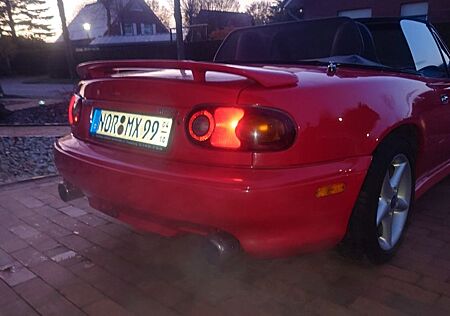 Mazda MX-5 1.9 -