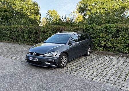 VW Golf Volkswagen 2.0 TDI SCR DSG Comfortline Variant R-Line