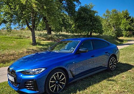 BMW i4 eDrive40 M Sport, AHK, 19Zoll