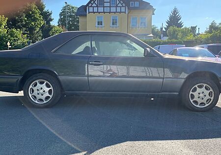 Mercedes-Benz E 320 Coupe Scheunenfund ! ! ! Klima/Leder/Auto