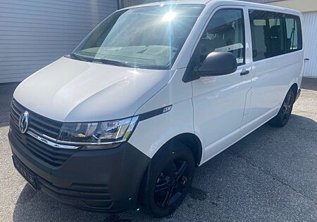VW T6 Kombi Volkswagen T6.1 9Sitze DSG 47tkm TOP PDC 8xBer. 2xKlima AHK