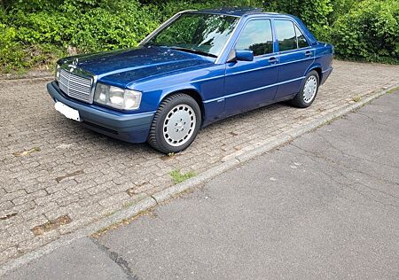 Mercedes-Benz 190 E 2.3 Avantgarde Azurro