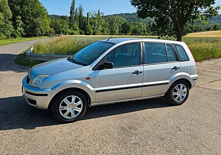 Ford Fusion 1.6 16V Elegance ZR + Service Neu Tüv