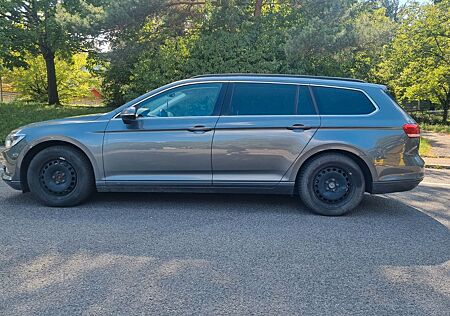 VW Passat Volkswagen 2.0 TDI SCR 140kW DSG Comfortl. Varia...