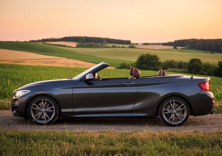 BMW M235i Cabrio - deutsch. Fahrzeug