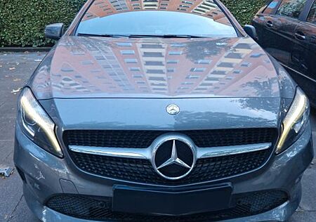 Mercedes-Benz A 160 -