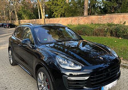 Porsche Cayenne GTS