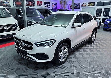 Mercedes-Benz GLA 200 GLA -Klasse, Navi, Kamera