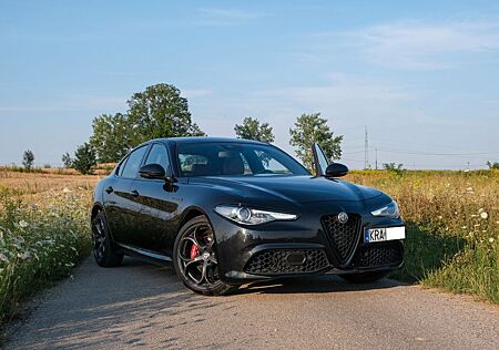 Alfa Romeo Giulia 2.0 Turbo 16V 206kW AT8-Q4 Veloce Ti ...