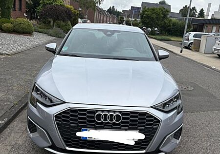 Audi A3 35 TFSI S tronic advanced Sportback advanced