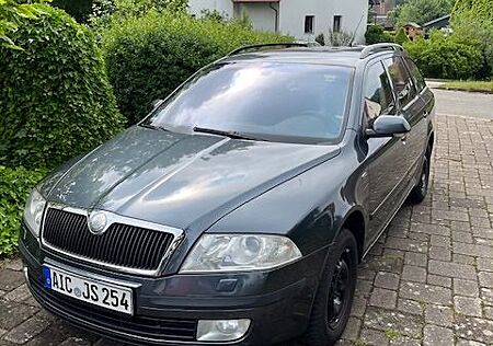 Skoda Octavia Combi 2.0 TDI DSG Laurin & Klement L...
