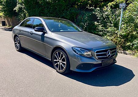 Mercedes-Benz E 220 E 220d AVANTGARDE Autom. Widescreen Panoramadach