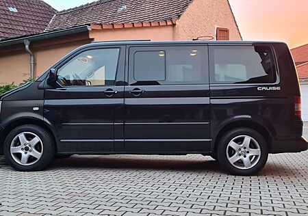 VW T5 Multivan Volkswagen 2,5 TDI Cruise