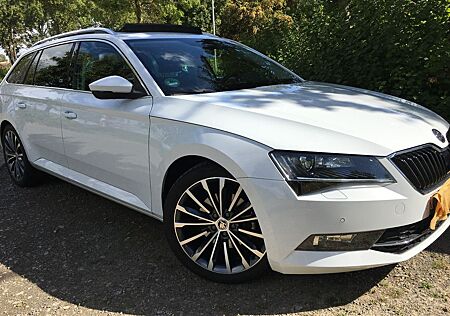 Skoda Superb gebraucht kaufen Skoda Superb 1.4 TSI-DSG-Leder -L&K-Pano.-Canton - AHK
