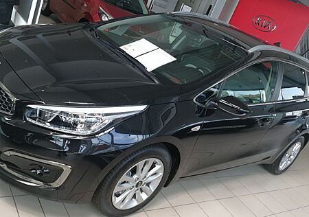 Kia Cee'd Sportswagon gebraucht kaufen Kia Cee'd Sportswagon 1.0 T-GDI Dream-Team Editi...