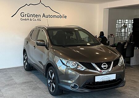 Nissan Qashqai N-Vision4x4 SHZ NAVI ALCANTARA PANO AHK