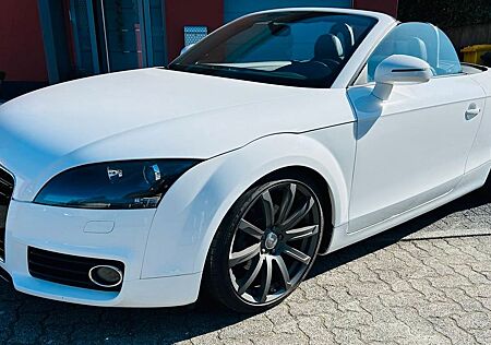 Audi TT Roadster Cabrio 2.0 TDI quattro