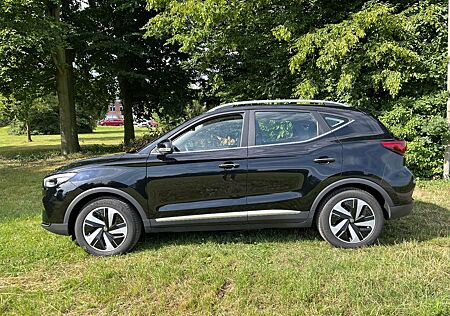 MG ZS EV 72 kWh Luxury Maximum Panor.D., Navi