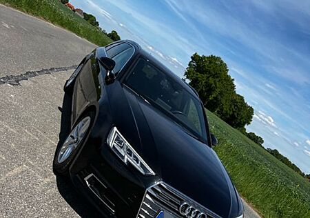 Audi A4 3.0 TDI B8 s-line | 272 PS | Automatik | AHK