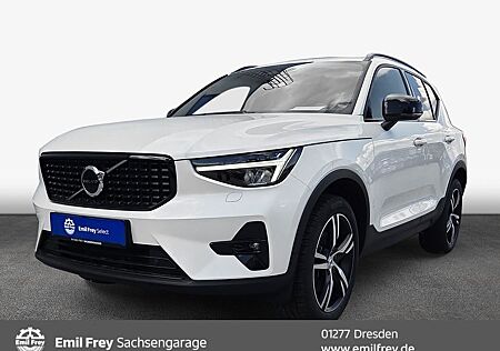 Volvo XC 40 XC40 B3 B DKG Plus Dark Pano * Winterpaket