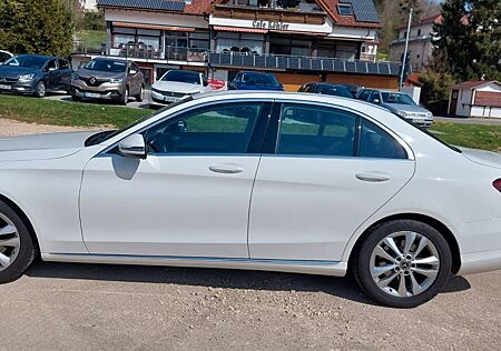 Mercedes-Benz C 180 -