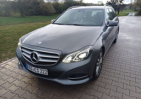 Mercedes-Benz E 220 BlueTEC 4MATIC T AVANTGARDE Autom. AVA...