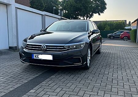 VW Passat Volkswagen 1.4 TSI DSG GTE GTE