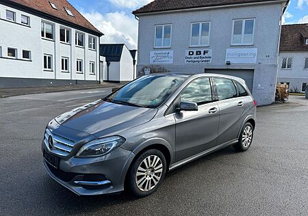 Mercedes-Benz B 200 /2 Hand/Automatik/Kamera/Bi- Xenon/Euro 6