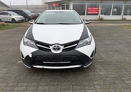 Toyota Auris -