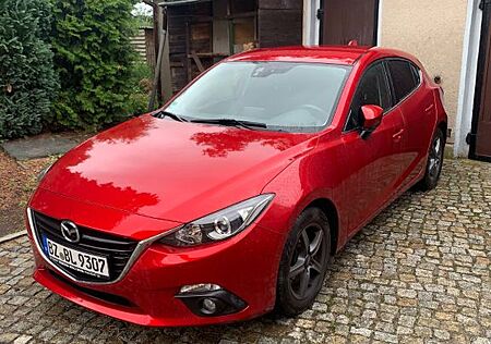 Mazda 3 2.0 SKYACTIV-G 120 Sports-Line Sports-Line