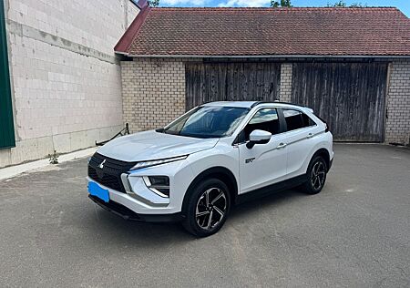 Mitsubishi Eclipse Cross 2.4 PLUG-IN HYBRID 4WD Basis Basis