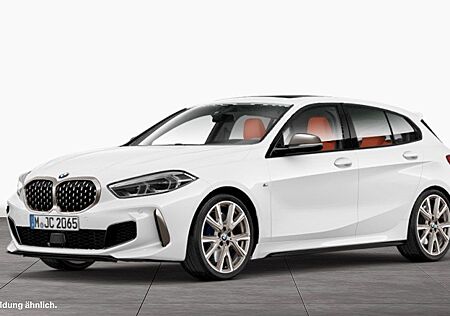 BMW M135i xDrive Hatch Harman/Kardon Head-Up Parkass